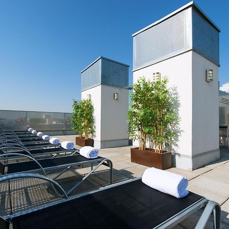 Hotel Neomagna Madrid Exterior foto