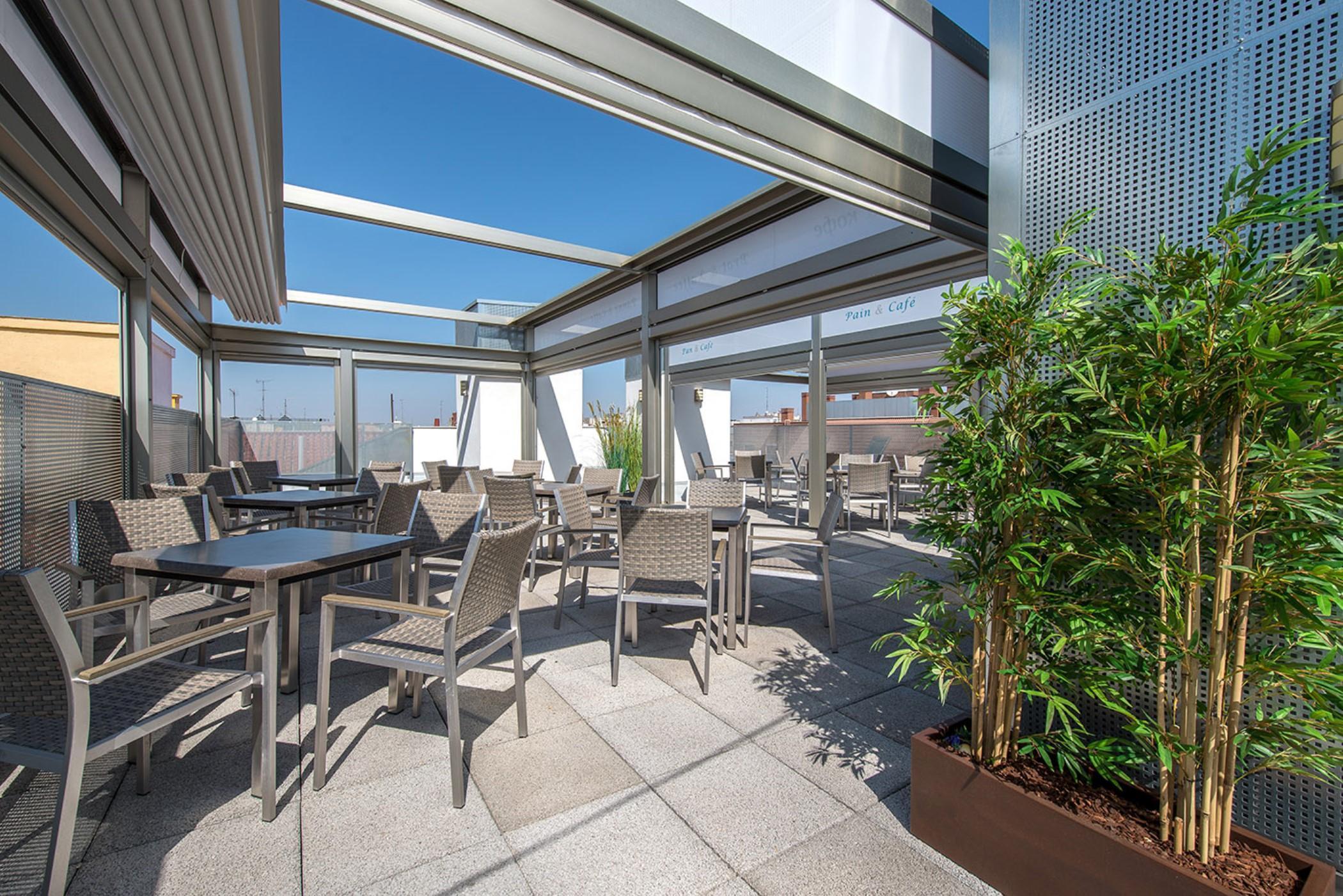 Hotel Neomagna Madrid Exterior foto