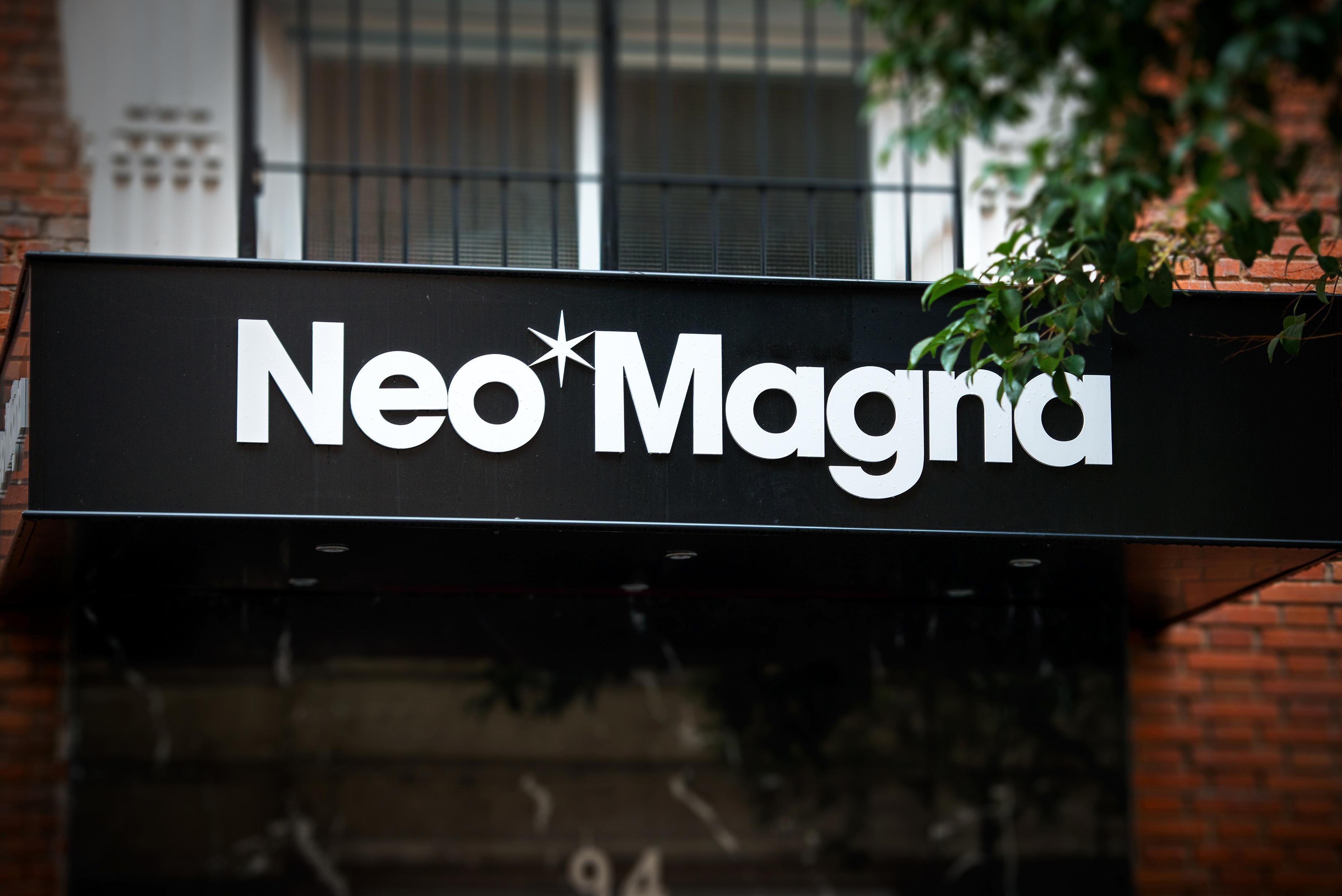 Hotel Neomagna Madrid Exterior foto